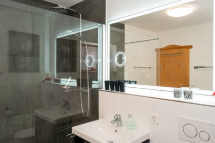 801 Badezimmer